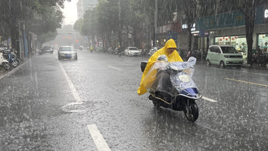 南方降水难歇苏皖等地或有大暴雨 北方多地气温或创立秋来新低